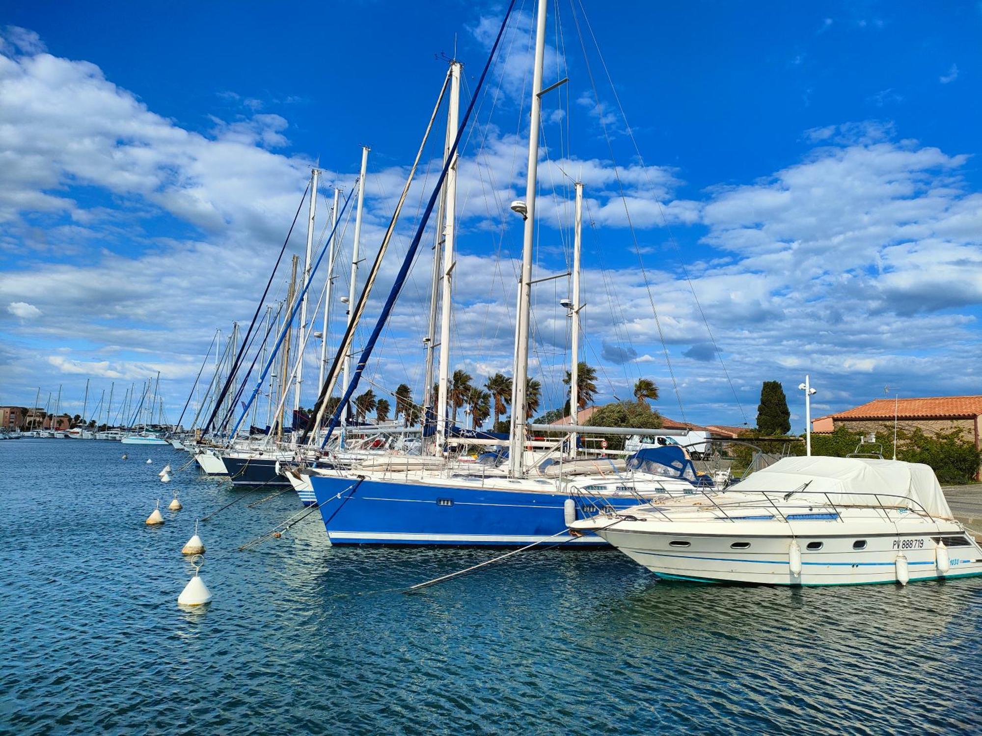 Gruissan, Studio Cabine, Au Calme Vue Degagee Sur Marina Exterior foto