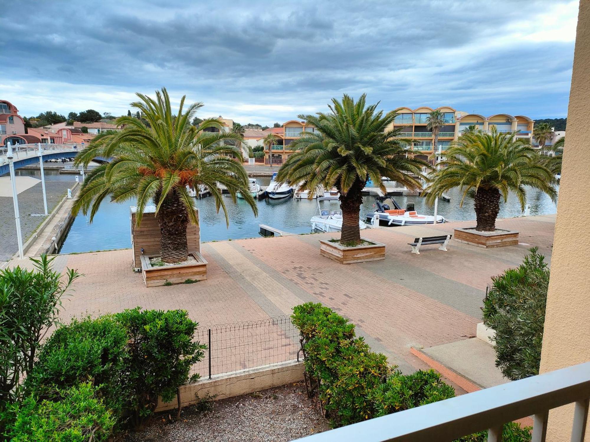 Gruissan, Studio Cabine, Au Calme Vue Degagee Sur Marina Exterior foto